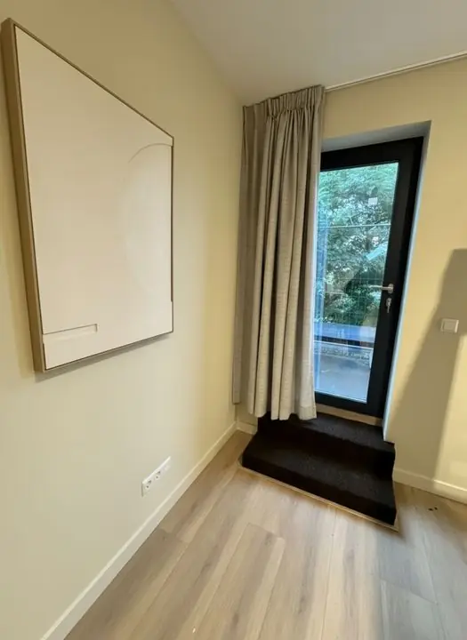 Image 10 of 13