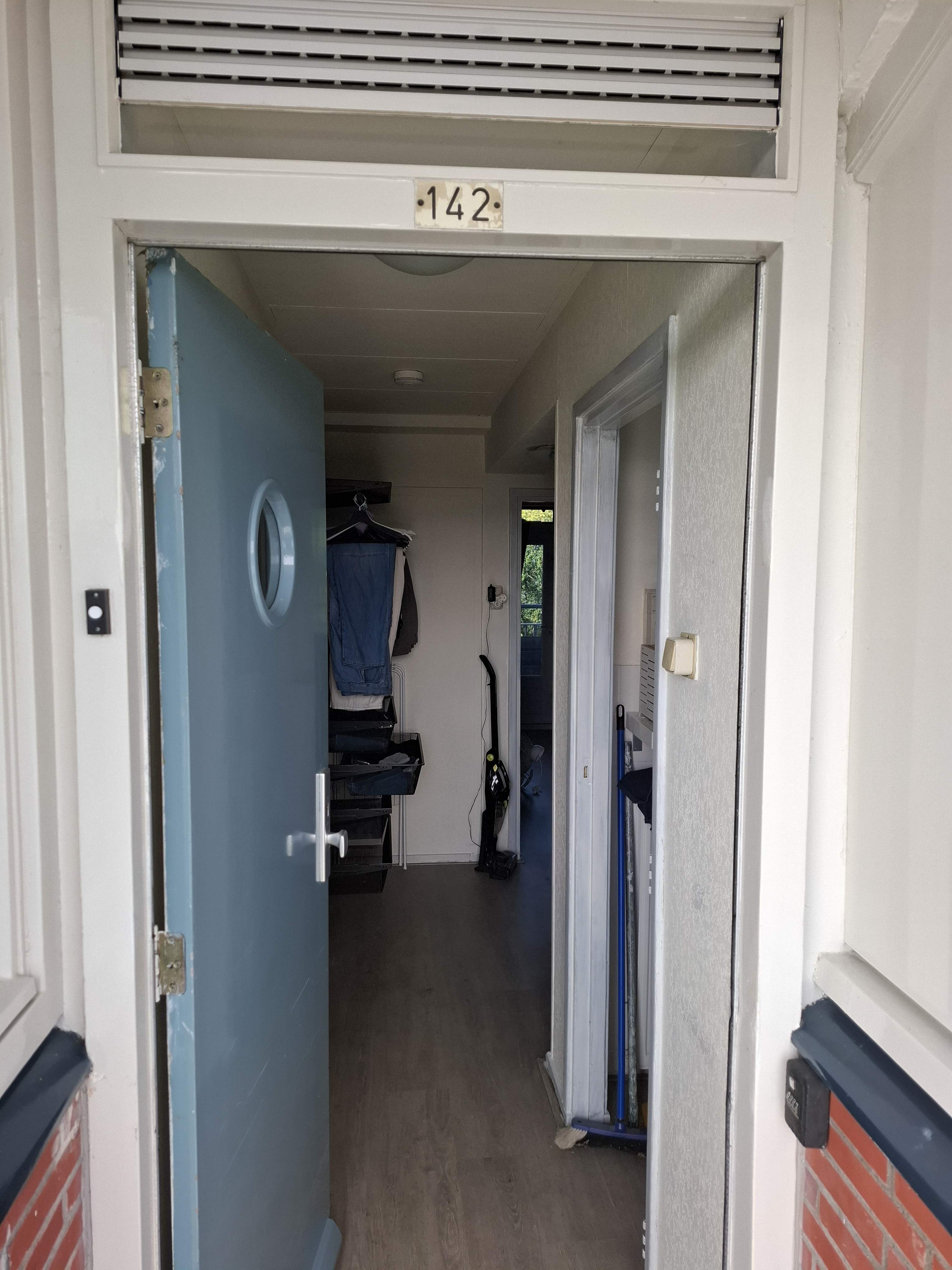Afbeelding 2 van 14