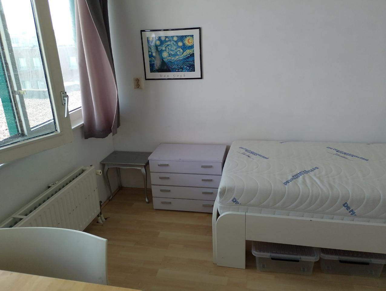 Image 1 sur 9