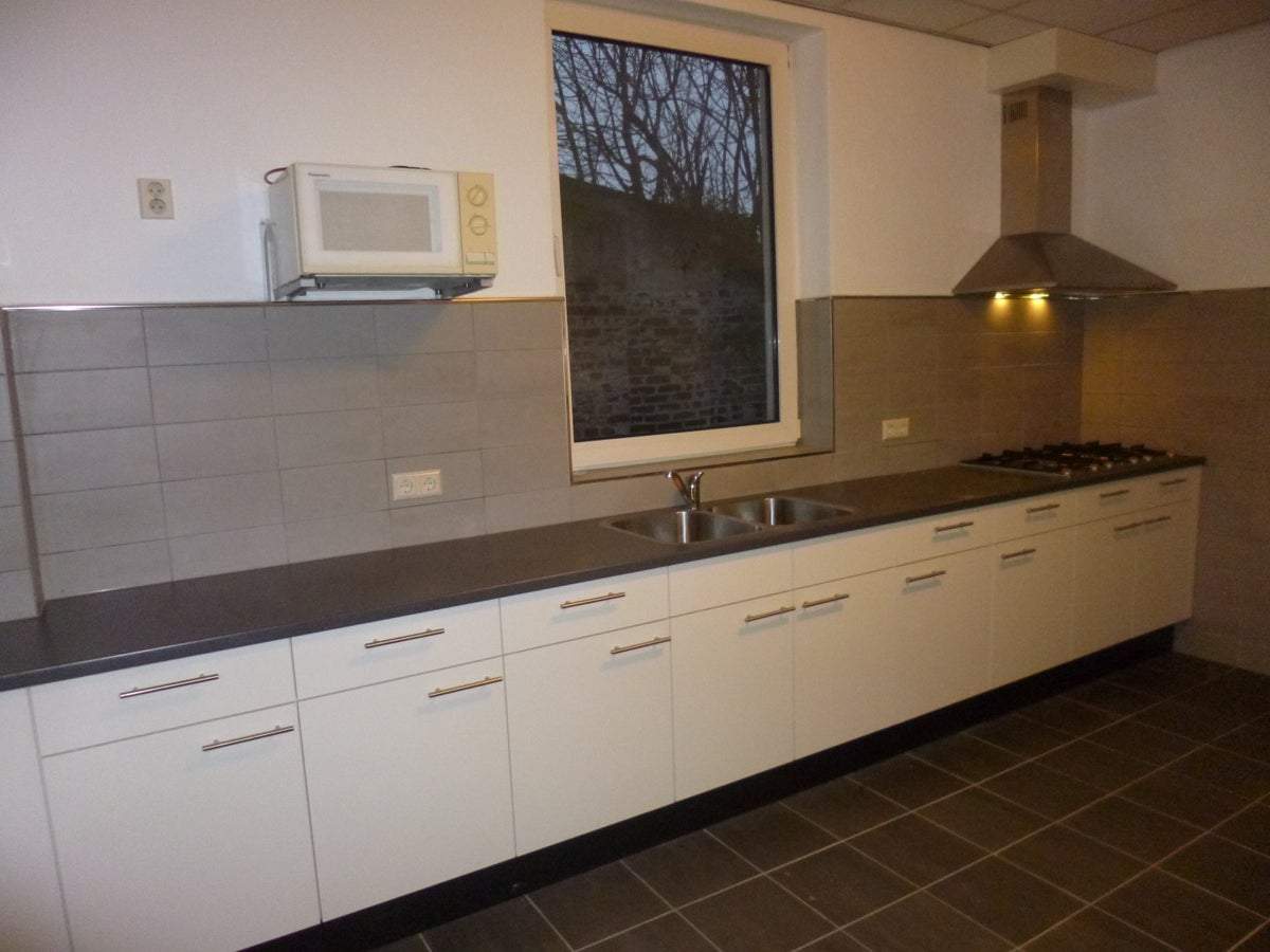 Bild 1 von 12