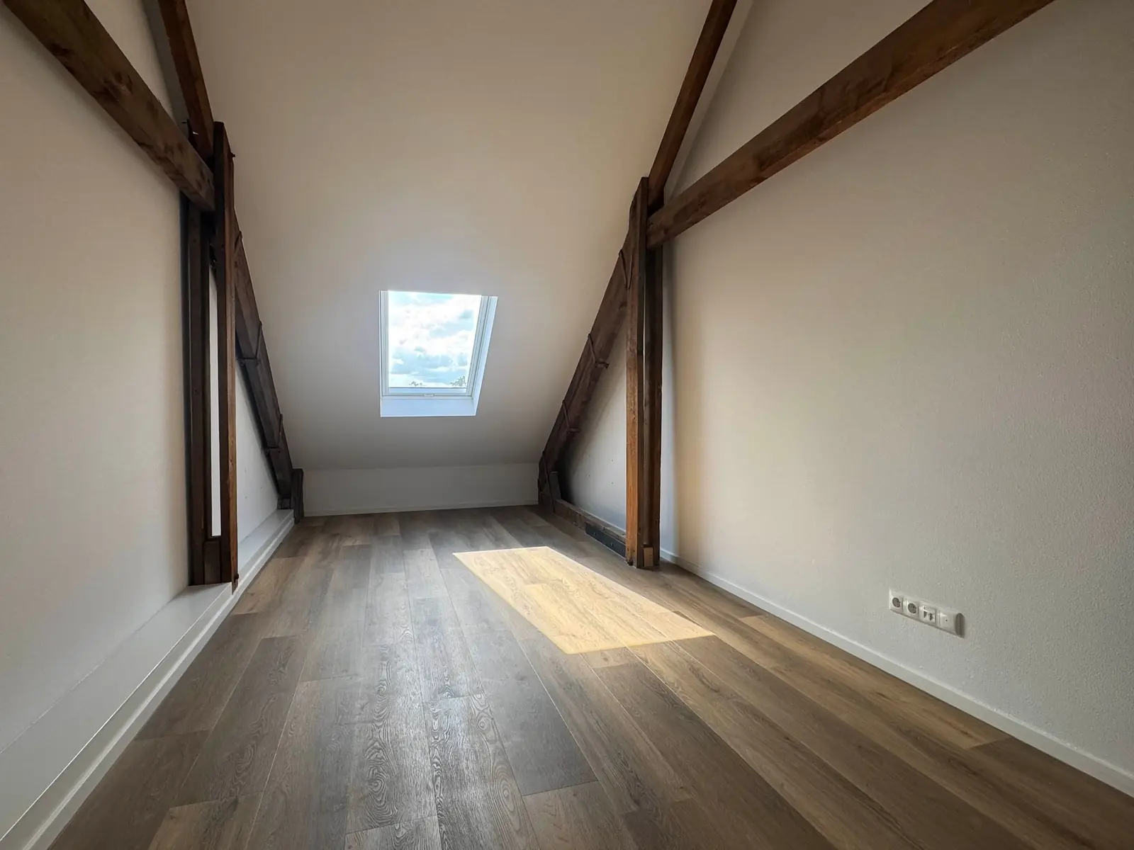 Image 12 of 20