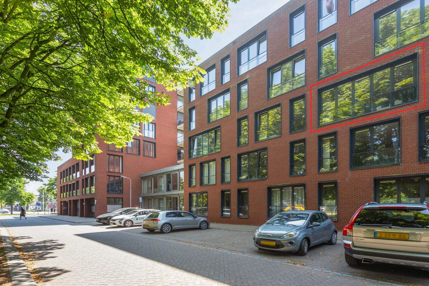 Afbeelding 1 van 12