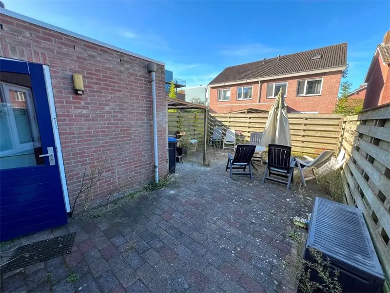 Image 11 of 11