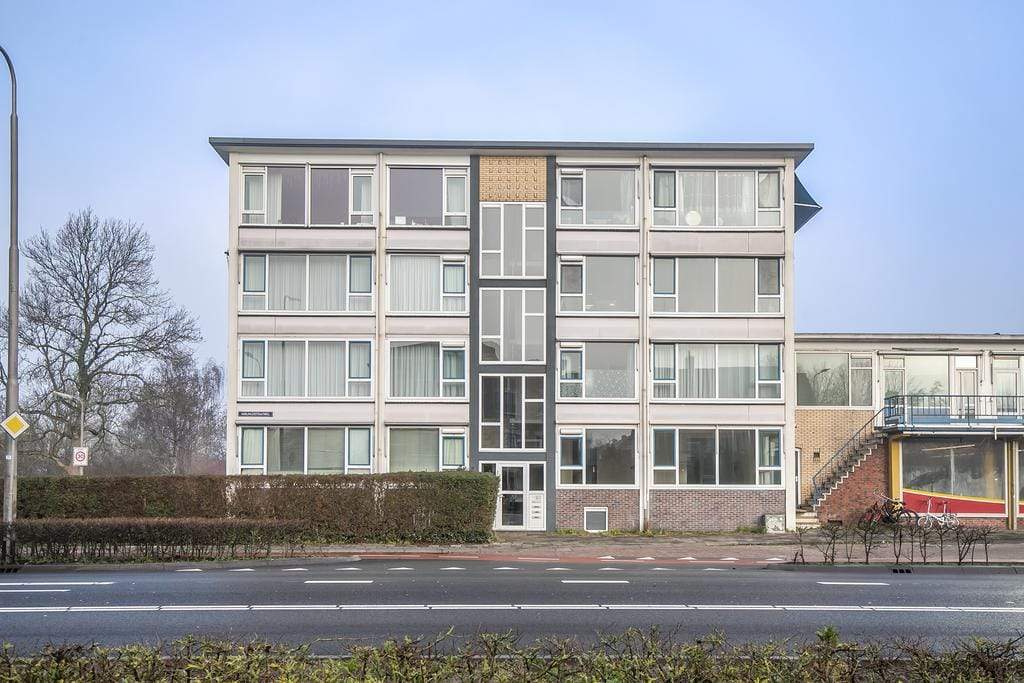 Bild 1 von 12