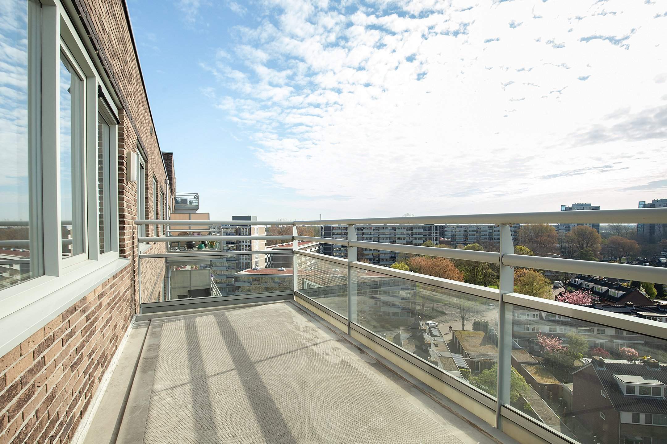 Image 15 of 17