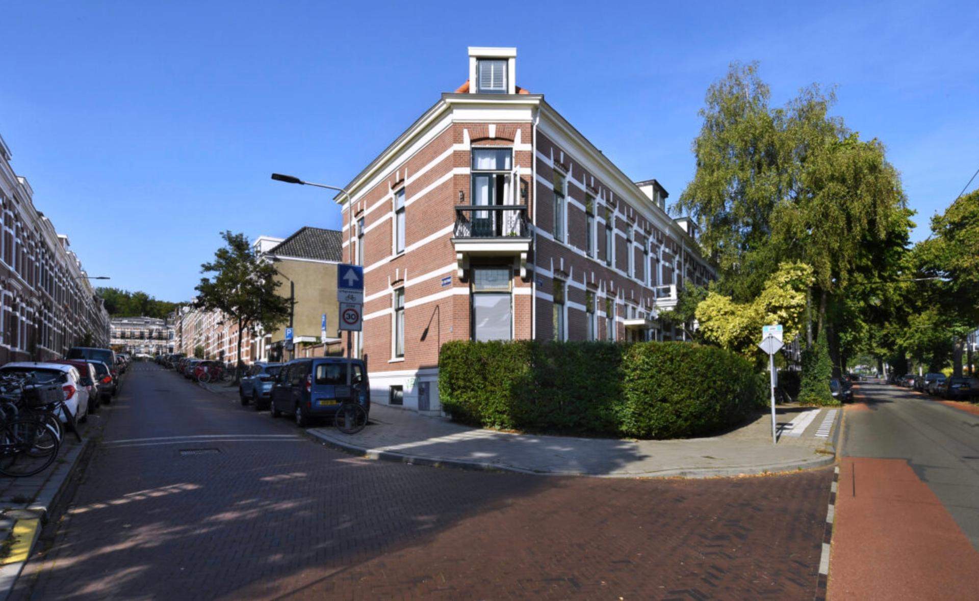 Afbeelding 1 van 8