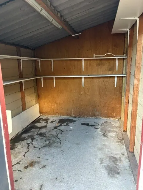 Image 4 of 11