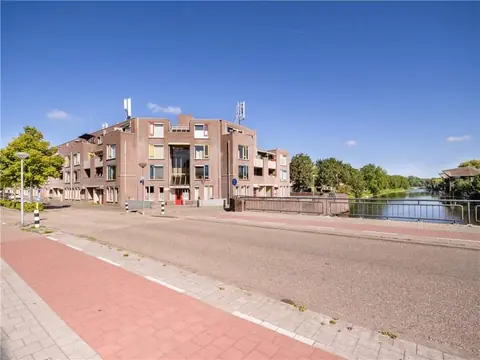 2-slaapkamer appartement met balkon - Voorstraat 583, Lelystad