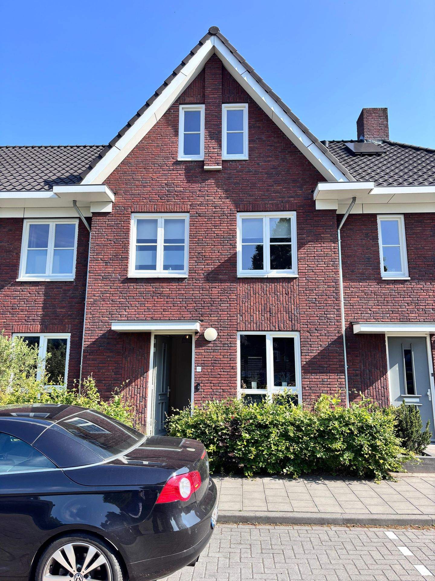 Bild 1 von 12