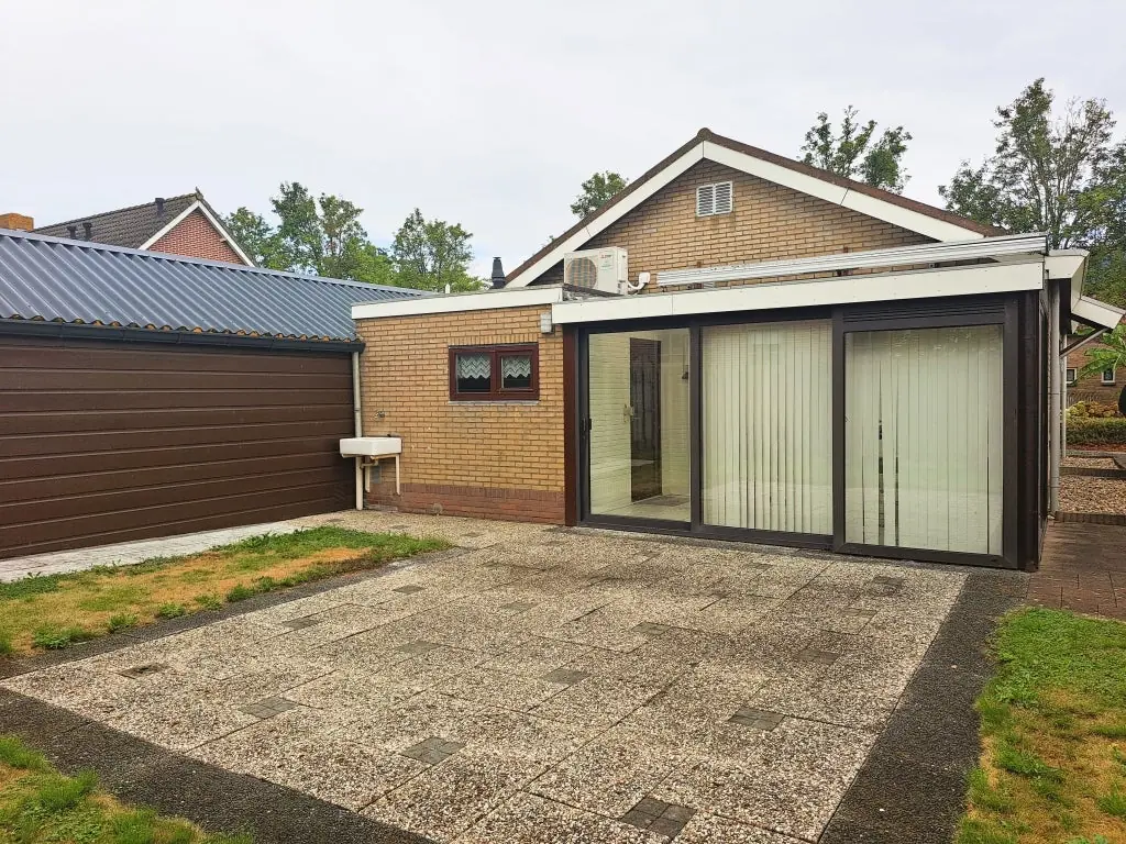 Image 6 of 20