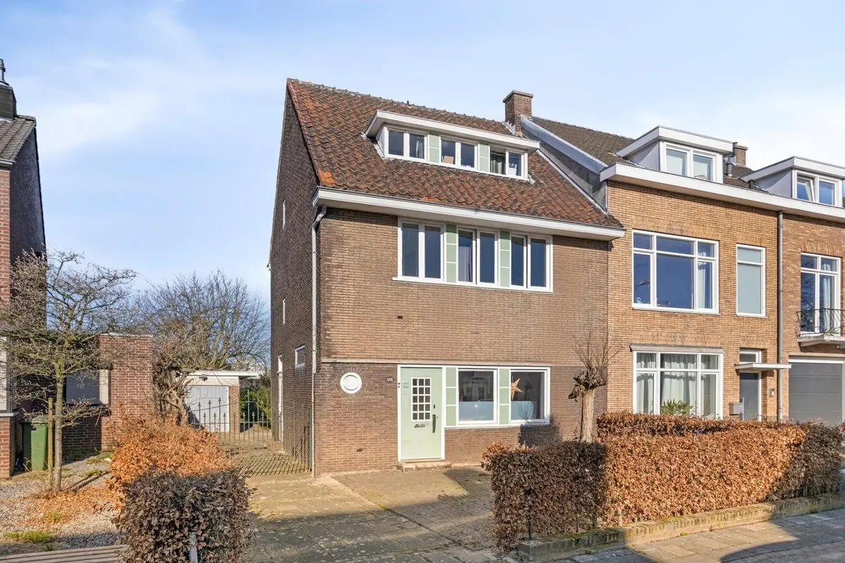 Image 15 of 21