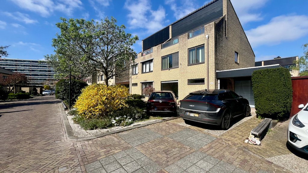 Image 1 of 39