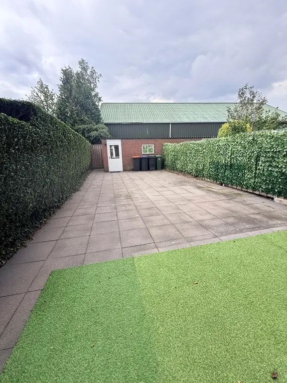 Image 22 of 23