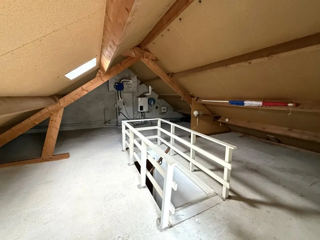 Image 13 of 15