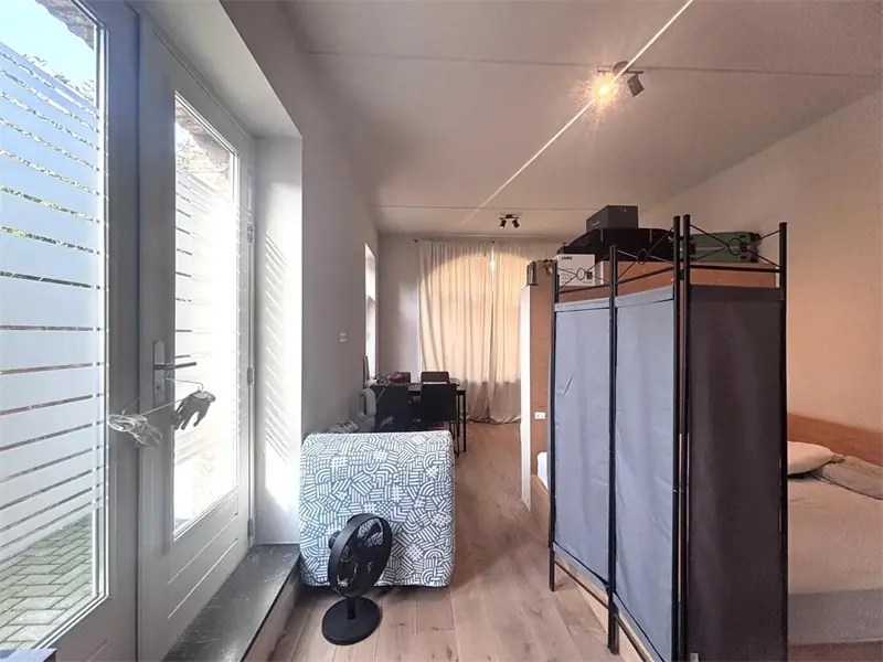 Image 10 of 11