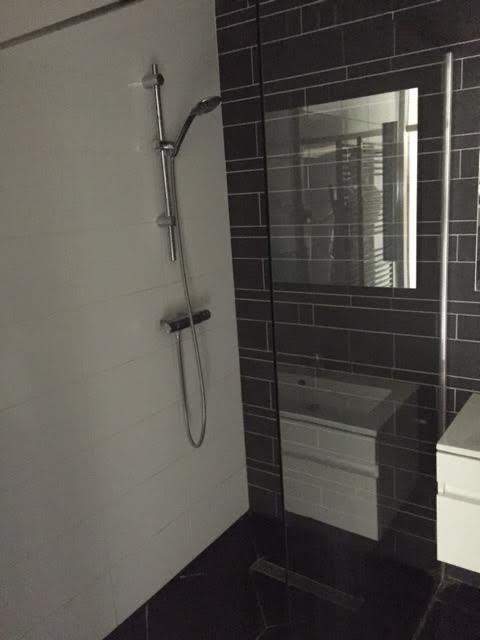 Image 2 of 9