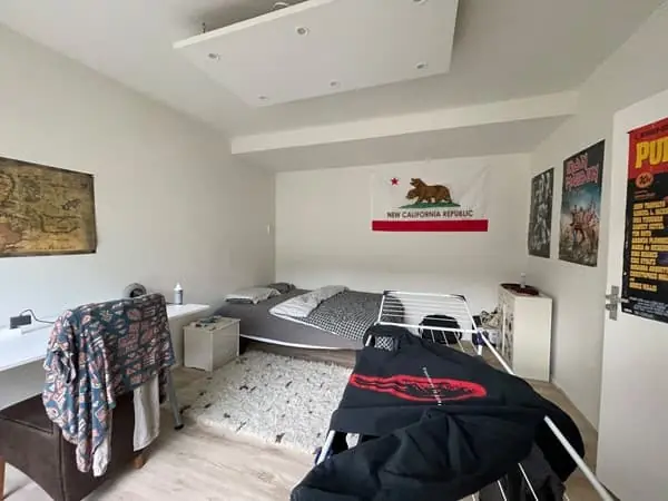 Image 3 of 10