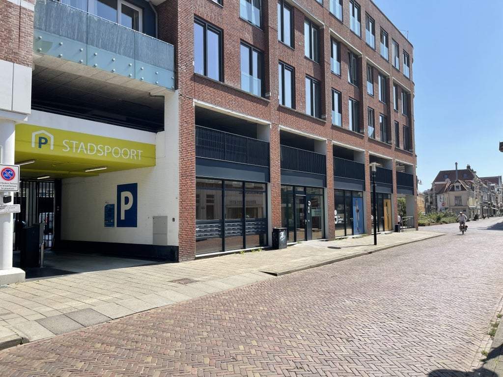 Afbeelding 1 van 18