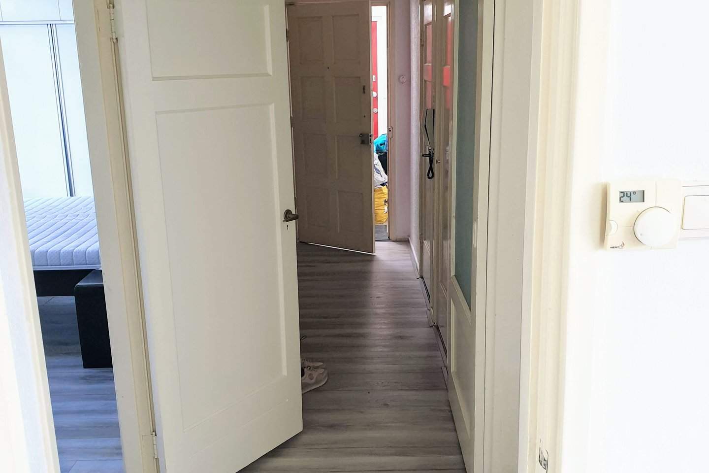 Image 2 of 12