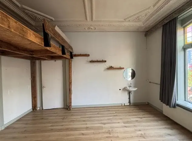 Image 2 of 2