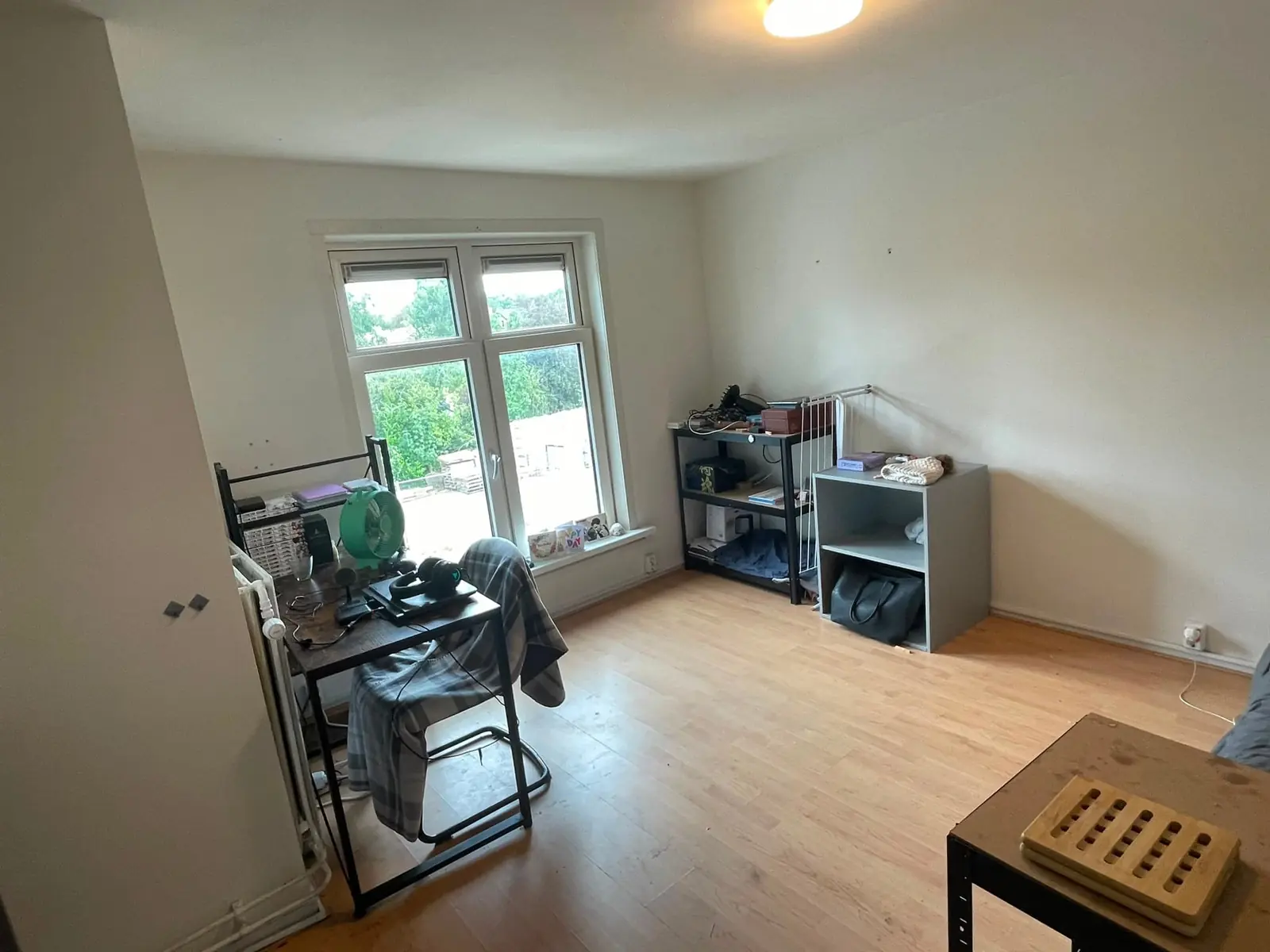 Image 4 of 7