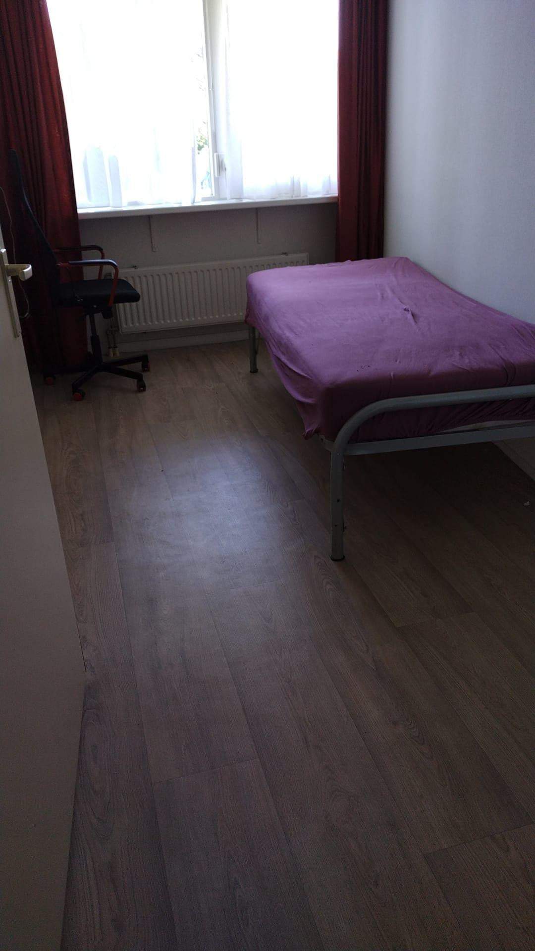 Image 2 of 9