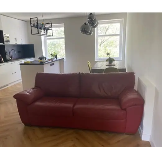 Image 6 of 6