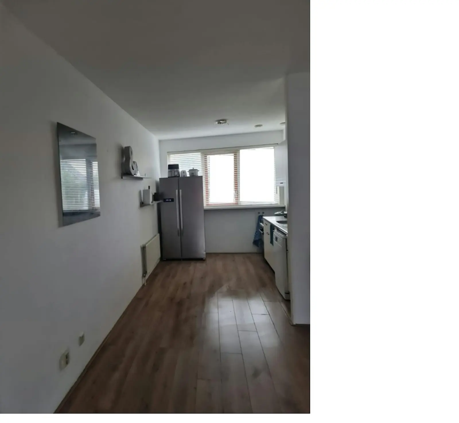 Image 3 of 20