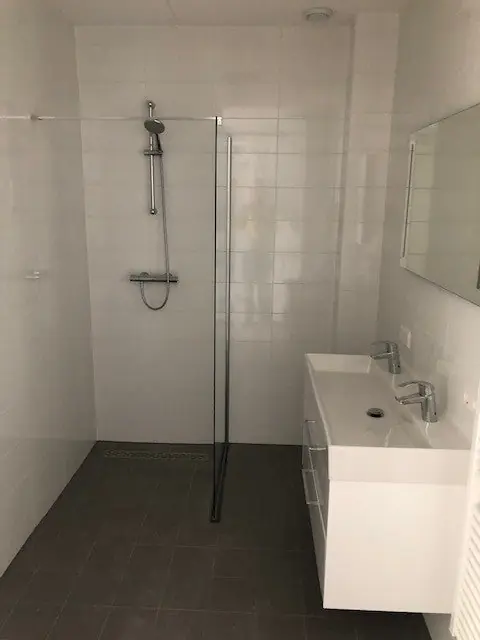 Image 17 of 22