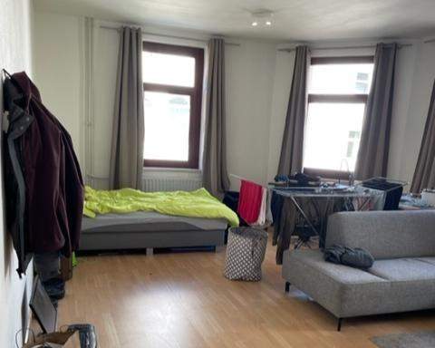 Bild 2 von 8