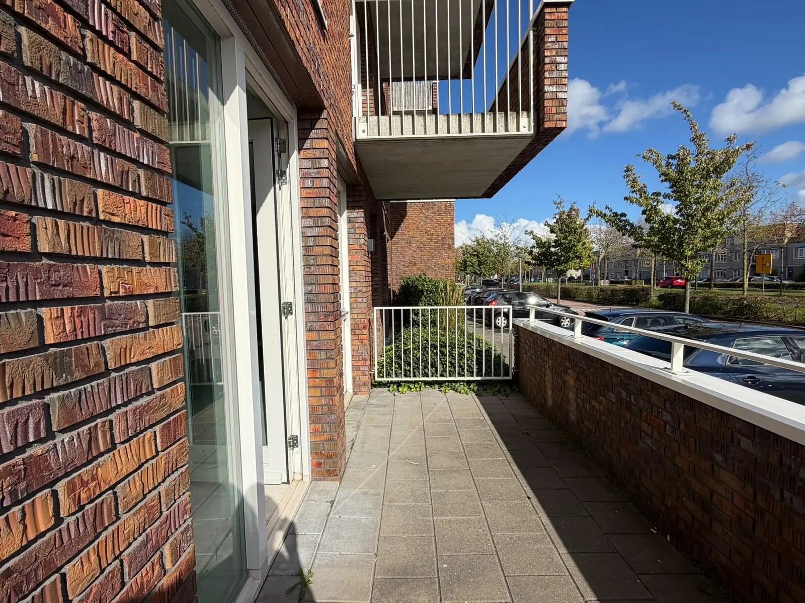 Image 10 of 16