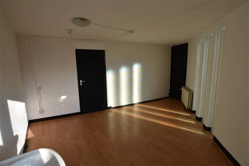 Bild 6 von 9