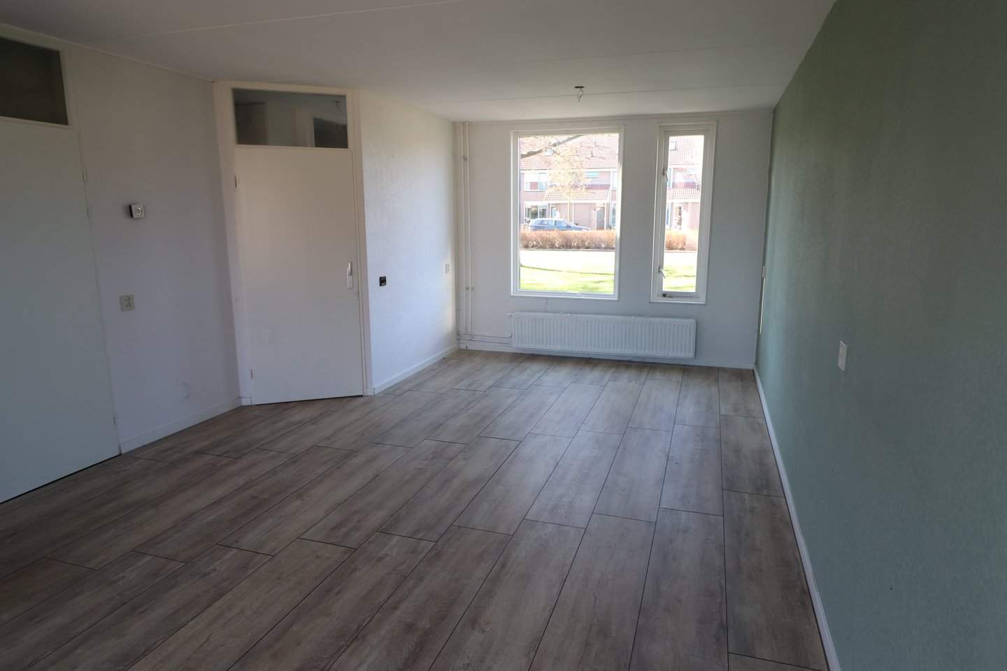 Image 2 of 12
