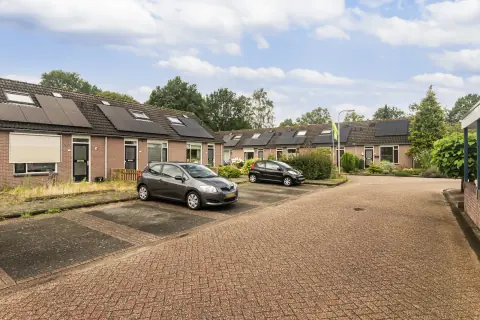 Single-Family Home Koezenkamp 82, Dalfsen - For Rent
