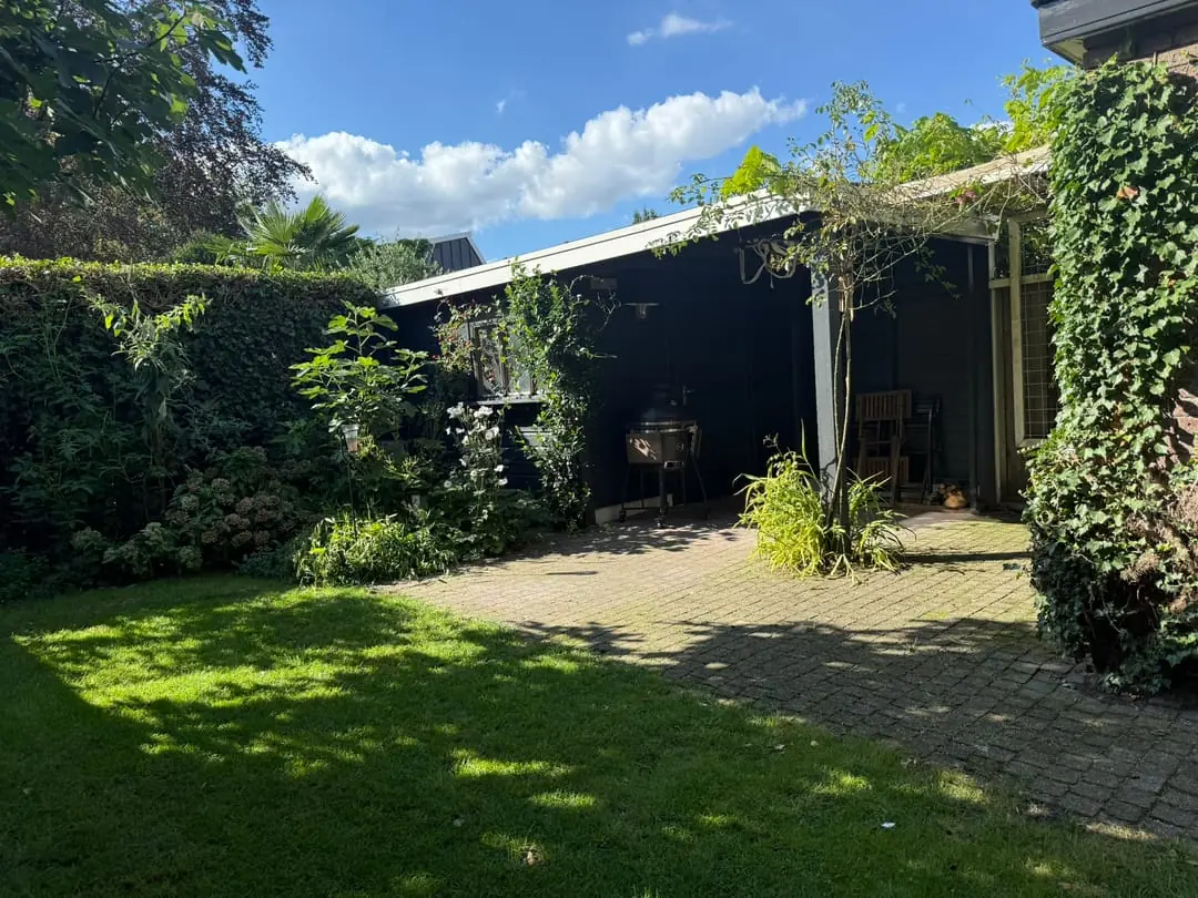 Image 28 of 28