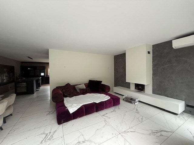 Imagen 3 de 23