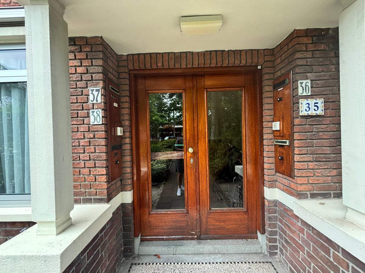 Image 2 of 2