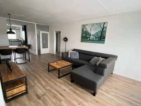 Apartment Loenermark 375, Amsterdam-Noord