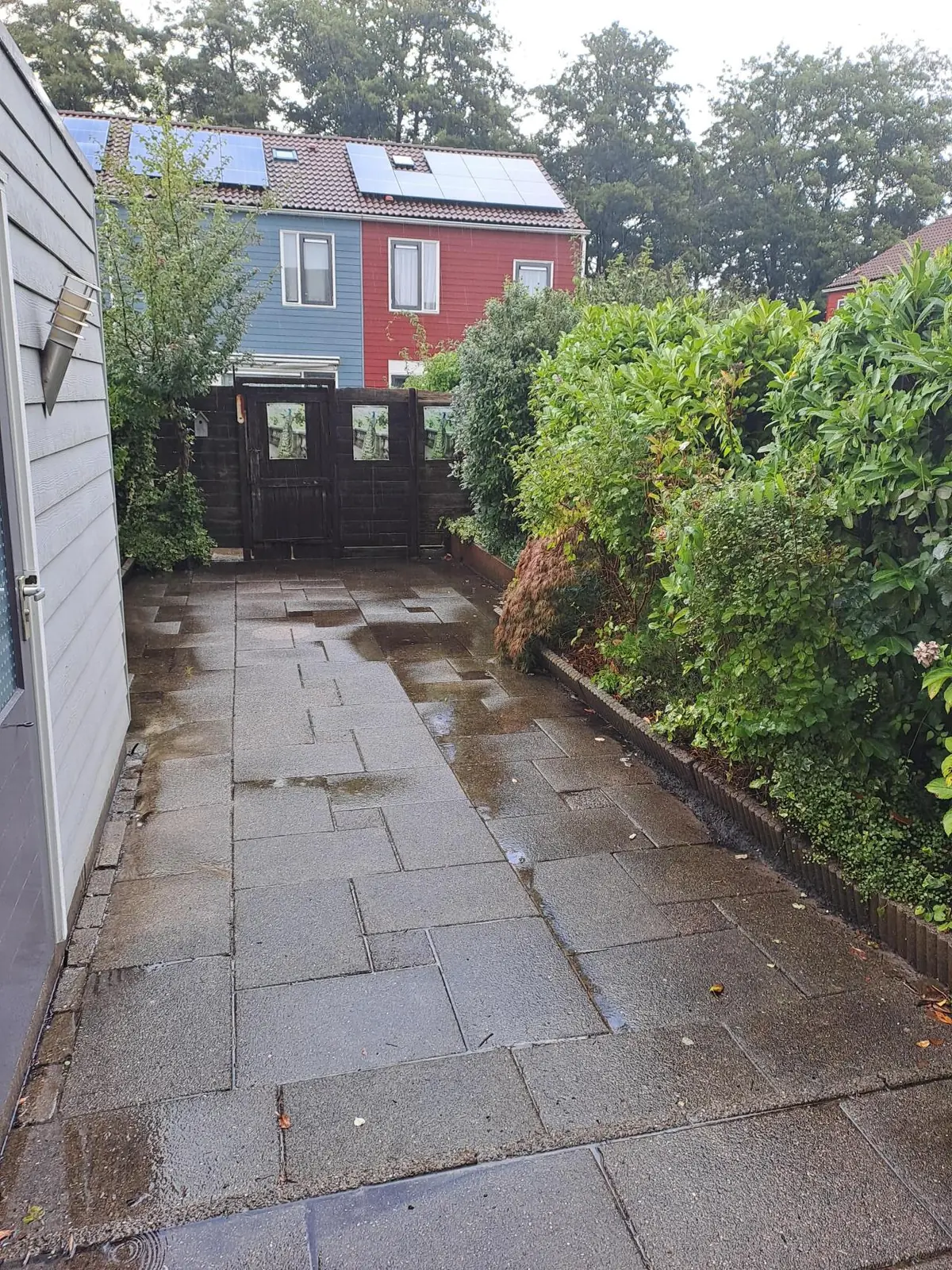 Image 2 of 9