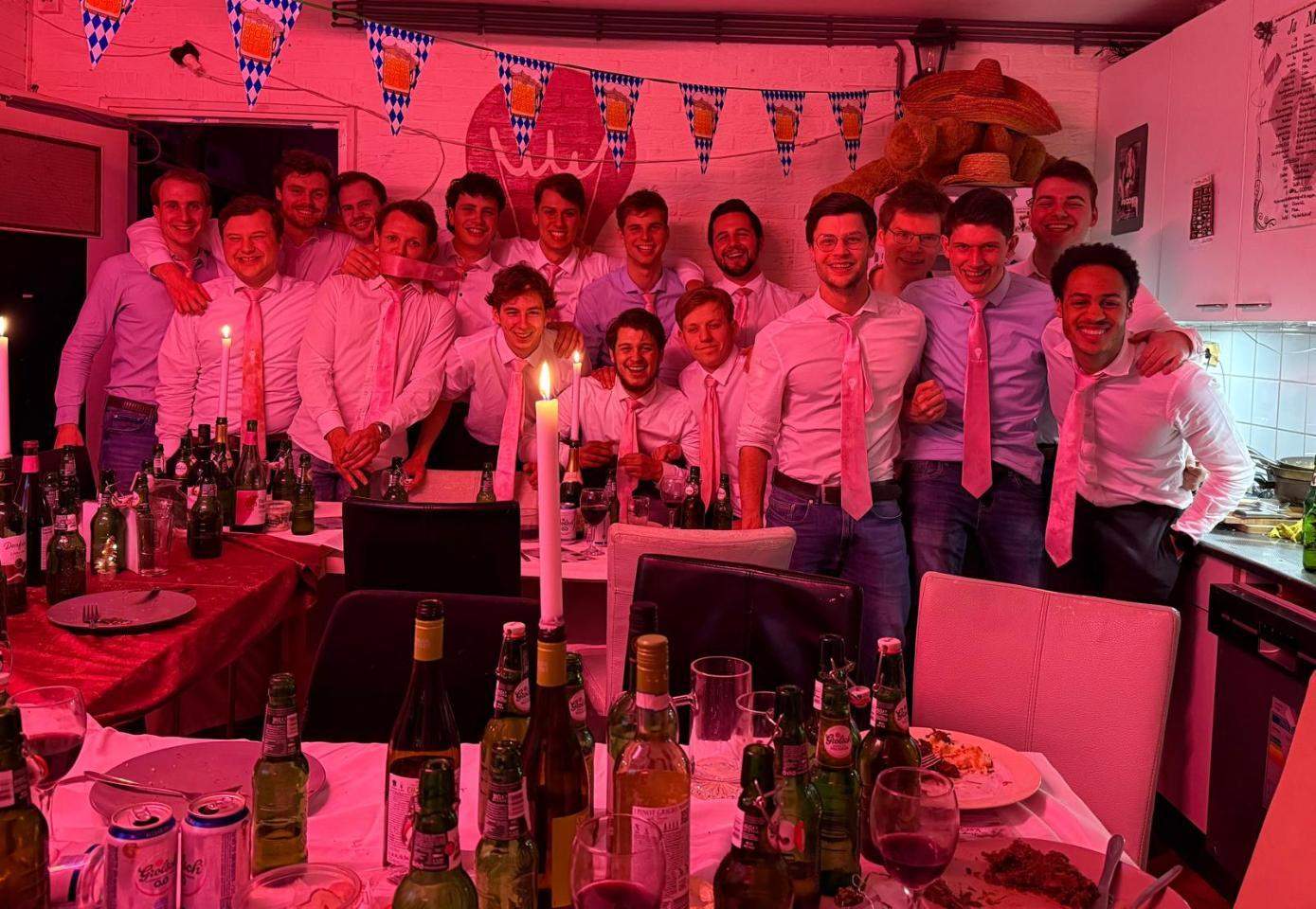 Afbeelding 2 van 8