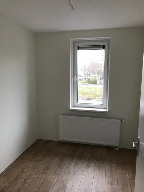 Afbeelding 4 van 8