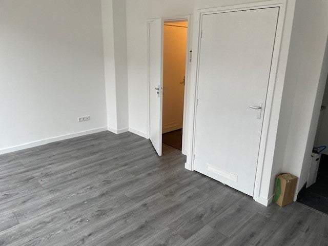 Bild 2 von 16