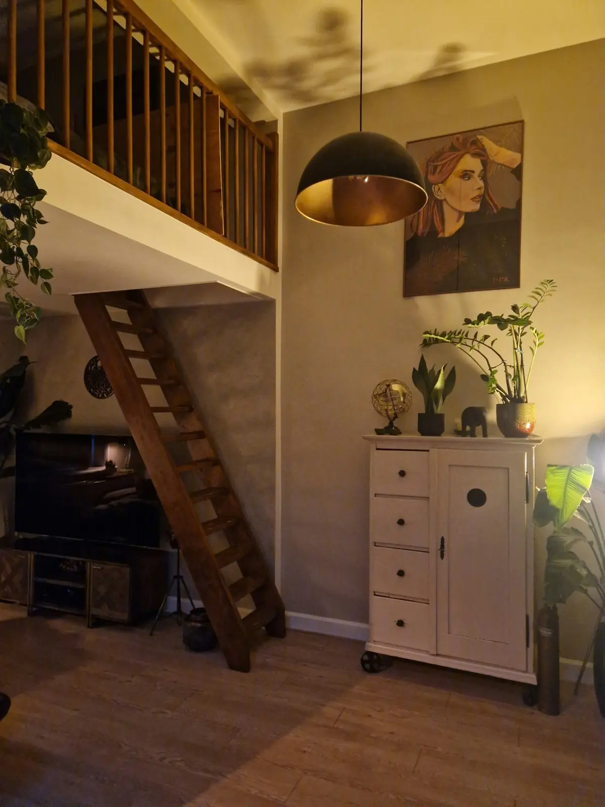 Image 10 of 12