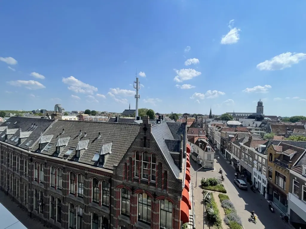 Image 15 of 20