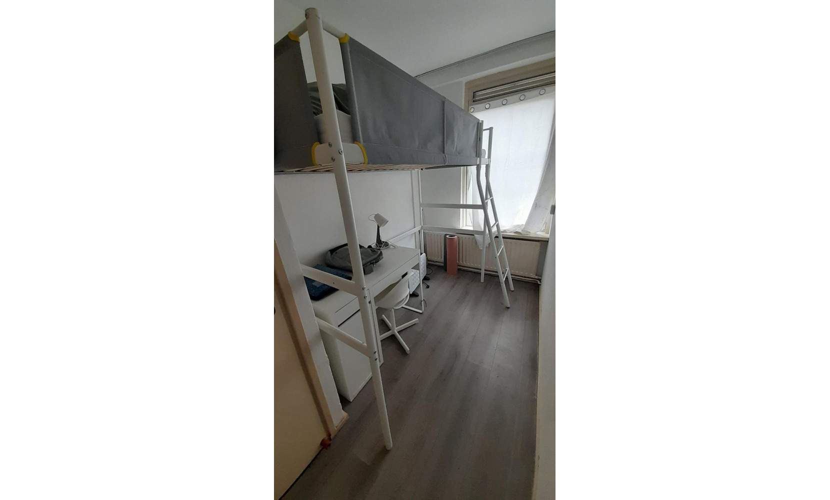 Image 1 sur 8