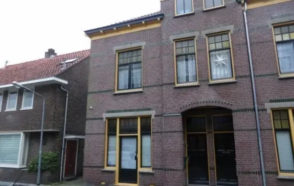 Image 1 of 7