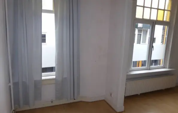 Image 6 of 7