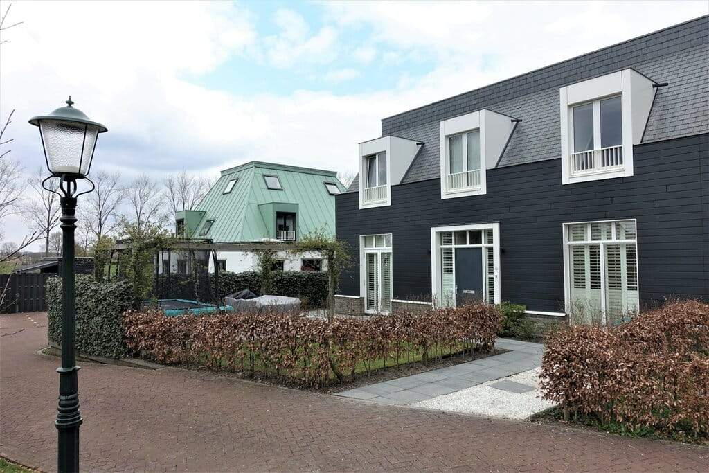 Afbeelding 1 van 55