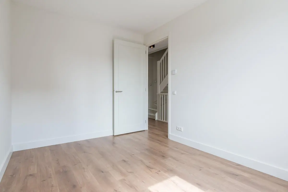 Image 19 of 24