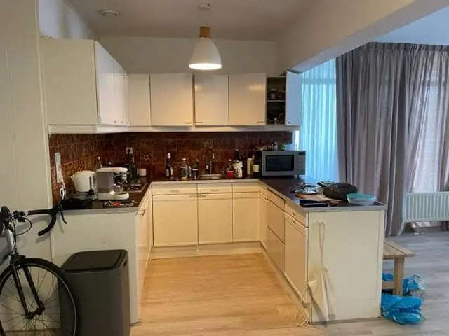 Image 6 of 10